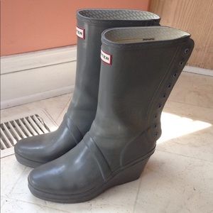Hunter Verbier Rain Boots Grey 2" Wedges Size 7